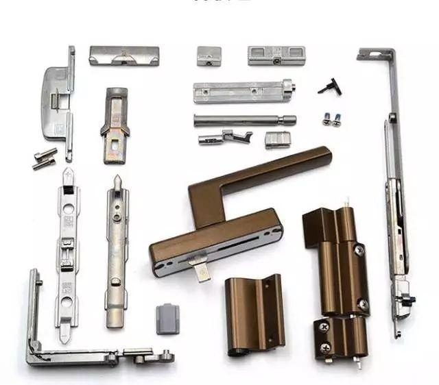 越來越火的內(nèi)開內(nèi)倒窗，到底值不值得安裝？過來人親述 五金配件是靈魂！